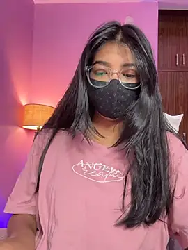 Snapshot of Neha18 chatting on 06/28/26, 04:24 Neha18 online show from 06/28/26, 04:24