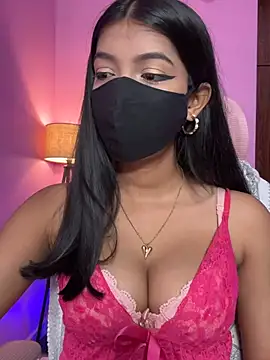 Snapshot of Neha18 chatting on 07/04/26, 04:44 Neha18 online show from 07/04/26, 04:44