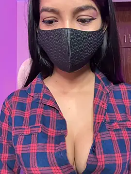 Snapshot of Neha18 chatting on 03/23/26, 01:11 Neha18 online show from 03/23/26, 01:11