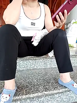 Sweet-Berry89 online show from 10/03/25, 12:14