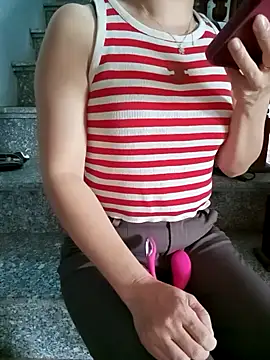 Sweet-Berry89 online show from 09/23/25, 12:17