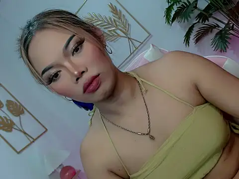 cassielily online show from 04/12/26, 12:19