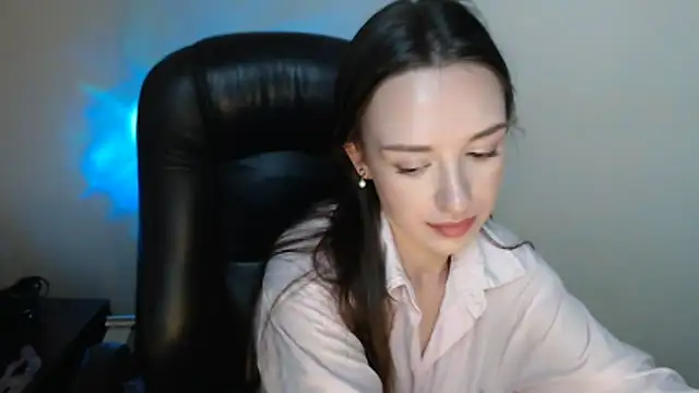 BonnieX  online show from 05/06/26, 11:58