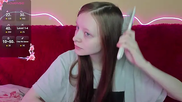 AliceHaris online show from 12/17/25, 04:06