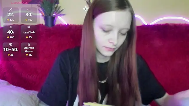 AliceHaris online show from 12/03/25, 01:17