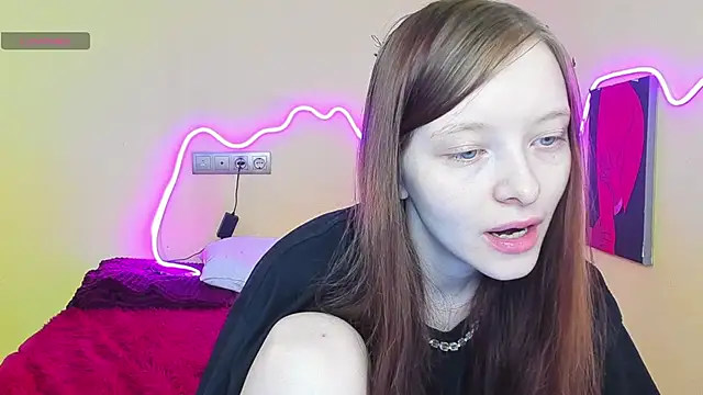 AliceHaris online show from 09/19/25, 01:09