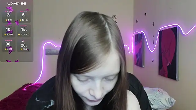 AliceHaris online show from 11/04/25, 04:16