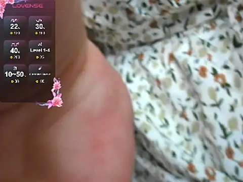 AliceHaris online show from 10/28/25, 04:35