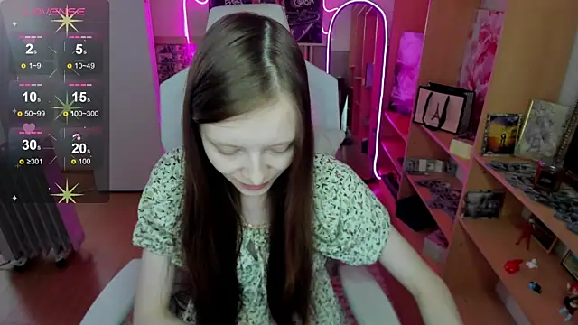 AliceHaris online show from 11/12/25, 03:21