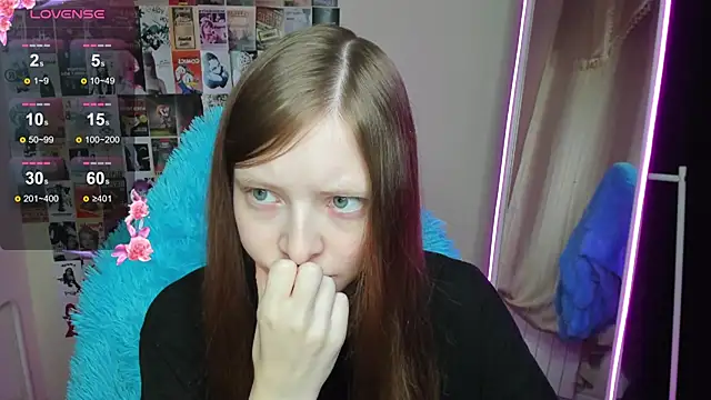 AliceHaris online show from 11/26/25, 01:05