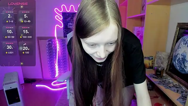 AliceHaris online show from 11/23/25, 03:16