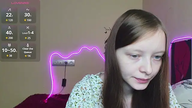 AliceHaris online show from 10/22/25, 03:17