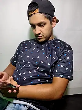 XyeseniaxseX online show from 10/02/25, 12:14