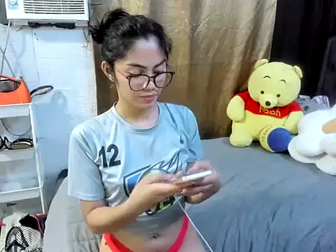 Snapshot of uramandapitite chatting on 10/30/25, 08:28 uramandapitite online show from 10/30/25, 08:28