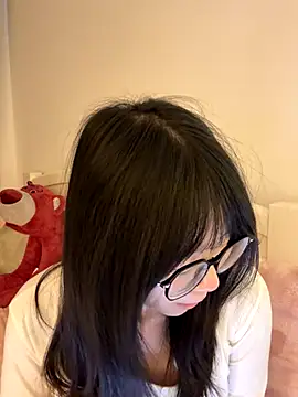 Snapshot of Ella-A9 chatting on 12/03/25, 03:29 Ella-A9 online show from 12/03/25, 03:29