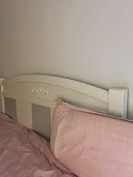 Snapshot of Ella-A9 chatting on 10/20/25, 03:12 Ella-A9 online show from 10/20/25, 03:12