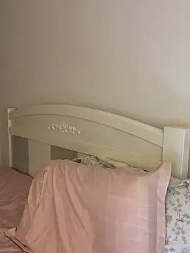 Snapshot of Ella-A9 chatting on 11/19/25, 03:12 Ella-A9 online show from 11/19/25, 03:12