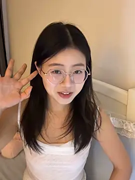 Snapshot of Ella-A9 chatting on 09/28/25, 02:57 Ella-A9 online show from 09/28/25, 02:57