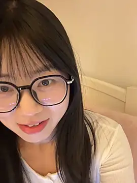 Snapshot of Ella-A9 chatting on 11/27/25, 03:23 Ella-A9 online show from 11/27/25, 03:23