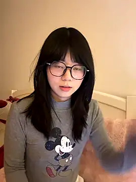 Snapshot of Ella-A9 chatting on 12/19/25, 03:36 Ella-A9 online show from 12/19/25, 03:36