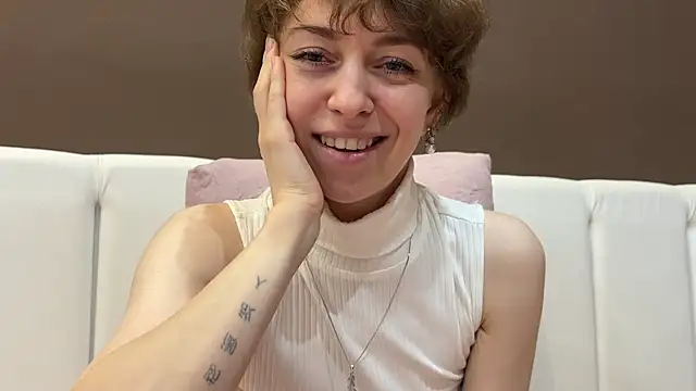 daniellia  online show from 11/07/25, 09:36