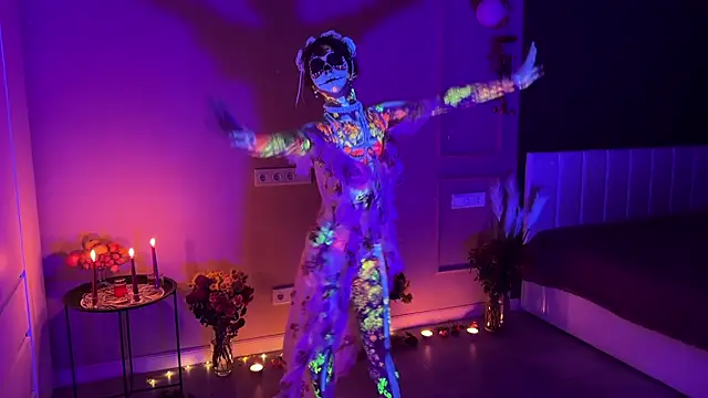 daniellia  online show from 11/01/25, 03:06