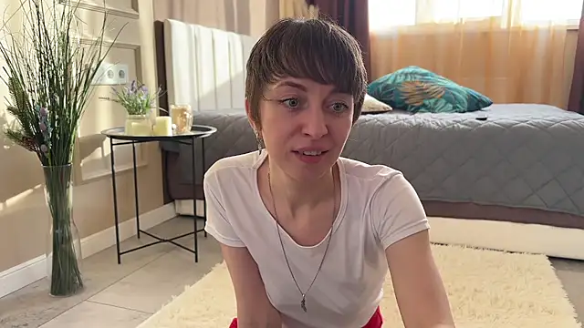 daniellia  online show from 03/22/26, 02:18