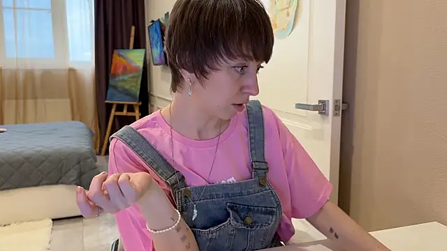 daniellia  online show from 03/27/26, 02:18