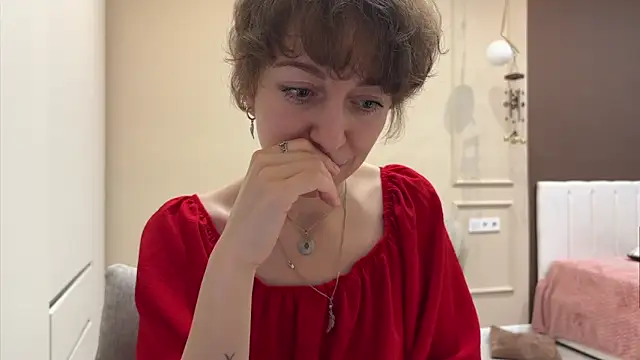 daniellia  online show from 11/04/25, 09:13