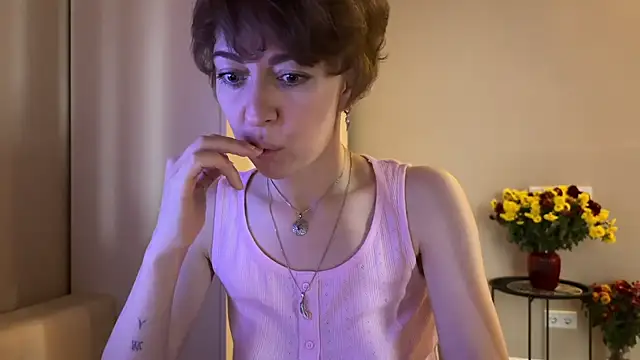 daniellia  online show from 11/02/25, 09:03