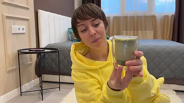 daniellia  online show from 03/17/26, 03:15