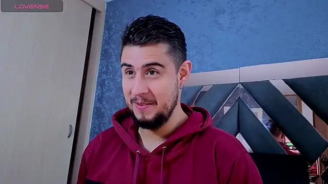 Snapshot of ryan_evanss chatting on 10/20/25, 11:33 ryan evanss online show from 10/20/25, 11:33