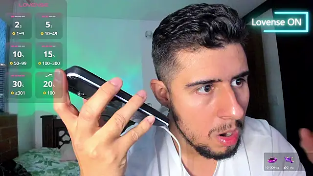 Snapshot of ryan_evanss chatting on 10/14/25, 11:04 ryan evanss online show from 10/14/25, 11:04