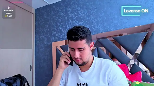 Snapshot of ryan_evanss chatting on 11/22/25, 03:11 ryan evanss online show from 11/22/25, 03:11