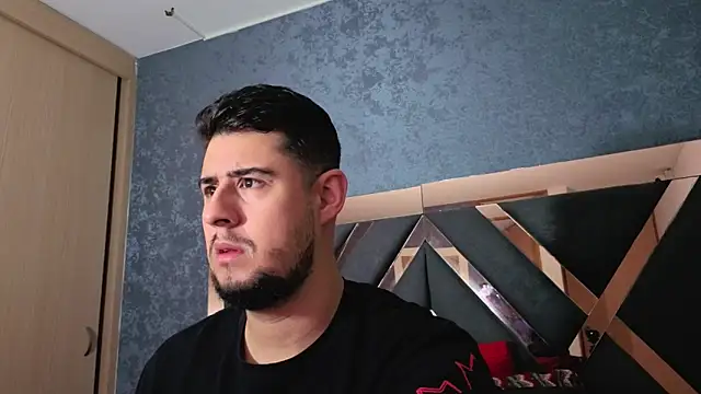 Snapshot of ryan_evanss chatting on 12/18/25, 09:58 ryan evanss online show from 12/18/25, 09:58