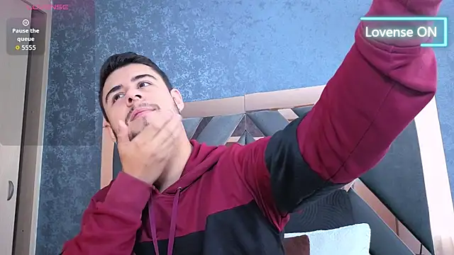 Snapshot of ryan_evanss chatting on 10/23/25, 11:53 ryan evanss online show from 10/23/25, 11:53