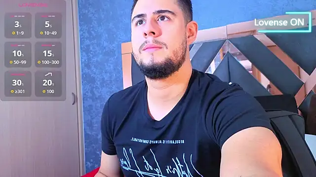 Snapshot of ryan_evanss chatting on 10/29/25, 11:31 ryan evanss online show from 10/29/25, 11:31