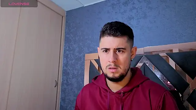 Snapshot of ryan_evanss chatting on 10/09/25, 11:00 ryan evanss online show from 10/09/25, 11:00