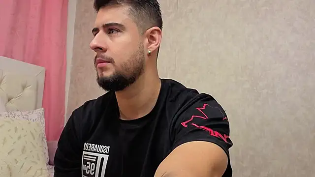 Snapshot of ryan_evanss chatting on 10/28/25, 10:58 ryan evanss online show from 10/28/25, 10:58