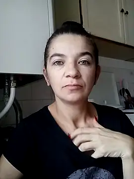 alinaalinutzq online show from 11/30/25, 01:23