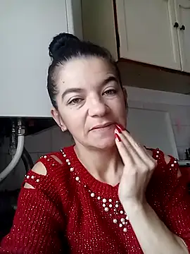 alinaalinutzq online show from 11/28/25, 08:03