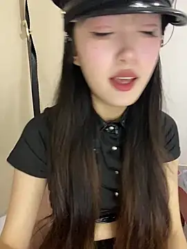 Snapshot of MengMeng0515 chatting on 07/19/26, 01:52 MengMeng0515 online show from 07/19/26, 01:52