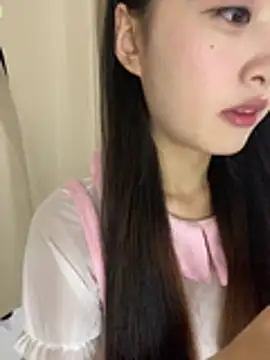 Snapshot of MengMeng0515 chatting on 06/23/26, 02:15 MengMeng0515 online show from 06/23/26, 02:15