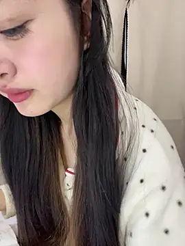 MengMeng0515 online show from 04/24/26, 09:44