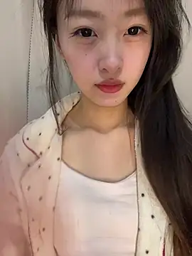 MengMeng0515 online show from 04/22/26, 10:55
