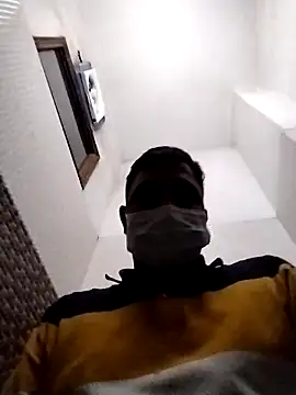 beena01 online show from 10/11/25, 07:37