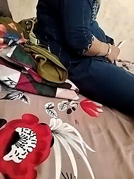 beena01 online show from 04/10/26, 05:03