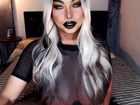 xTrixieMae online show from 04/13/26, 01:42