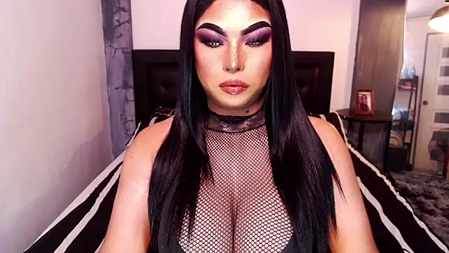 xTrixieMae online show from 11/14/25, 02:54