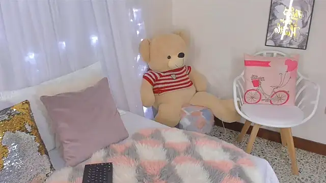 looklikeamovie online show from 10/20/25, 08:42